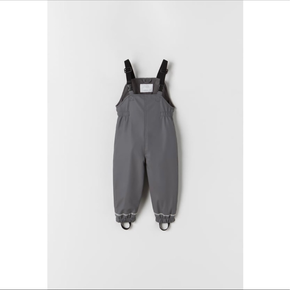 ZARA KIDS POLAR FLEECE RUBBERIZED SNOW SUIT
Mid-gray